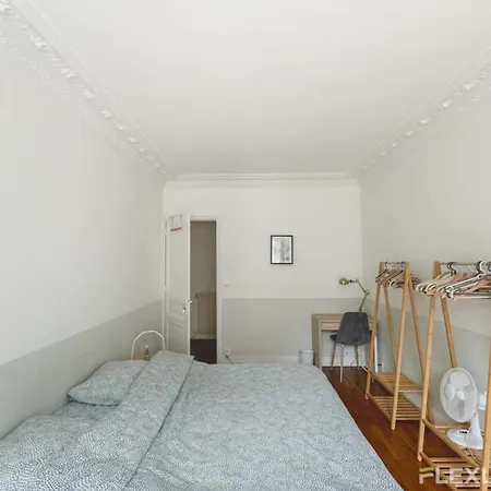 Flexliving - - Prague * París